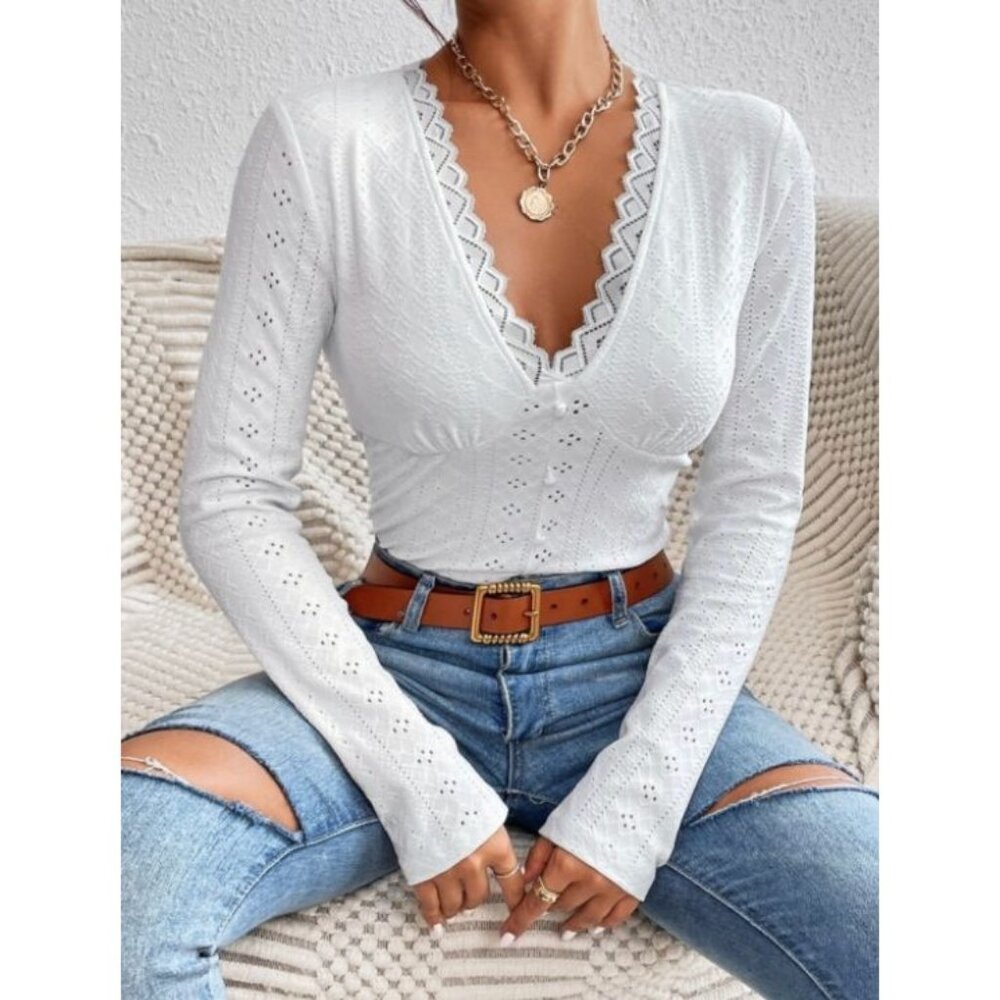 White Lace Trim Eyelet Embroidered Button Detail V-Neck Long Sleeve Top Sz SM